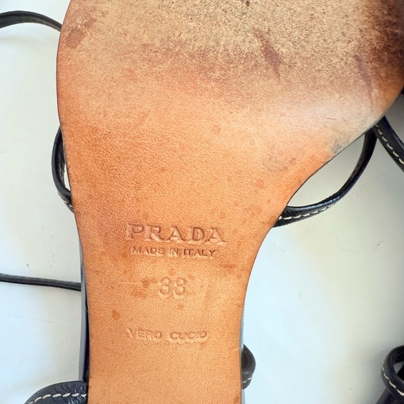 Prada Vintage Black Leather Flower embellished wrap around ankle strap heels 38 - Picture 9 of 10
